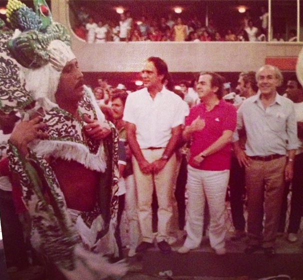 Política